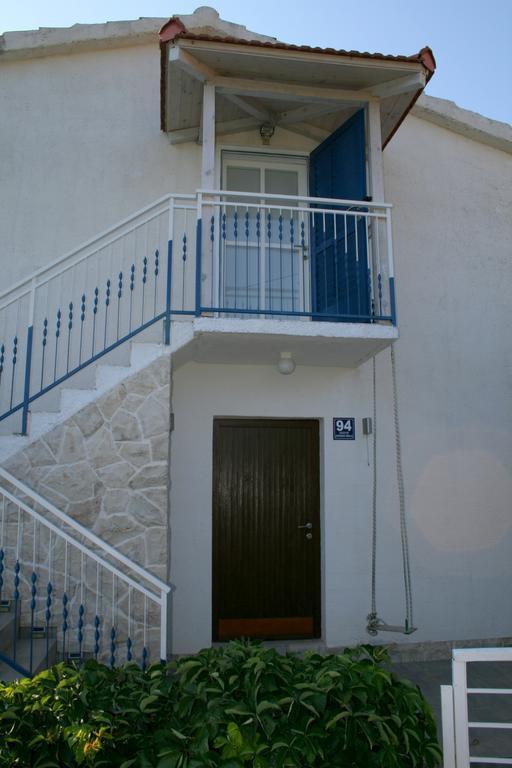 Apartments Mediterraneo 卡普里耶 外观 照片