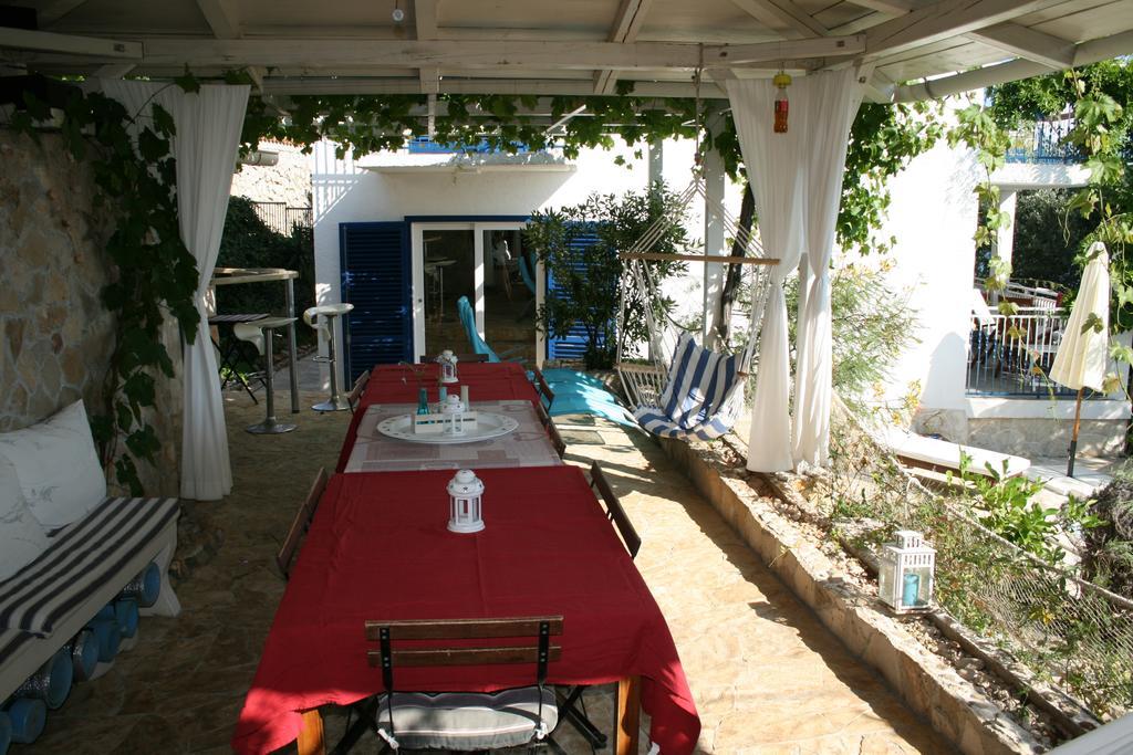 Apartments Mediterraneo 卡普里耶 外观 照片