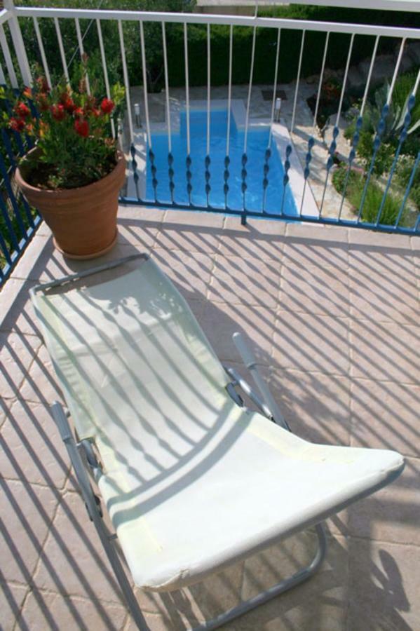 Apartments Mediterraneo 卡普里耶 外观 照片